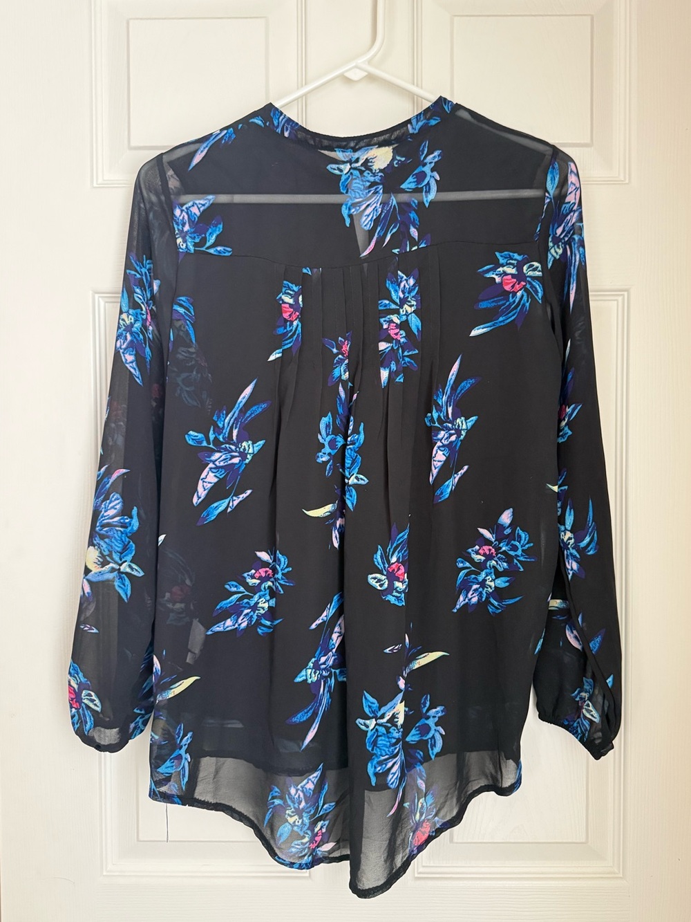 Women’s Black Floral Sheer Long-Sleeve Blouse